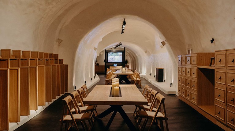 The Wines Of Santorini YKMW Selene Santorini 110921 025